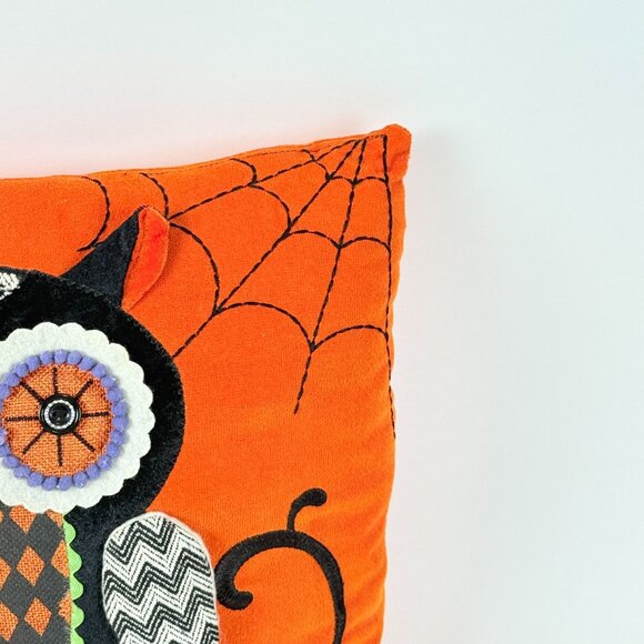 Pier 1 Owl Decorative Halloween Orange Pillow Decor Embroidered Applique Cute Ac - Picture 4 of 7